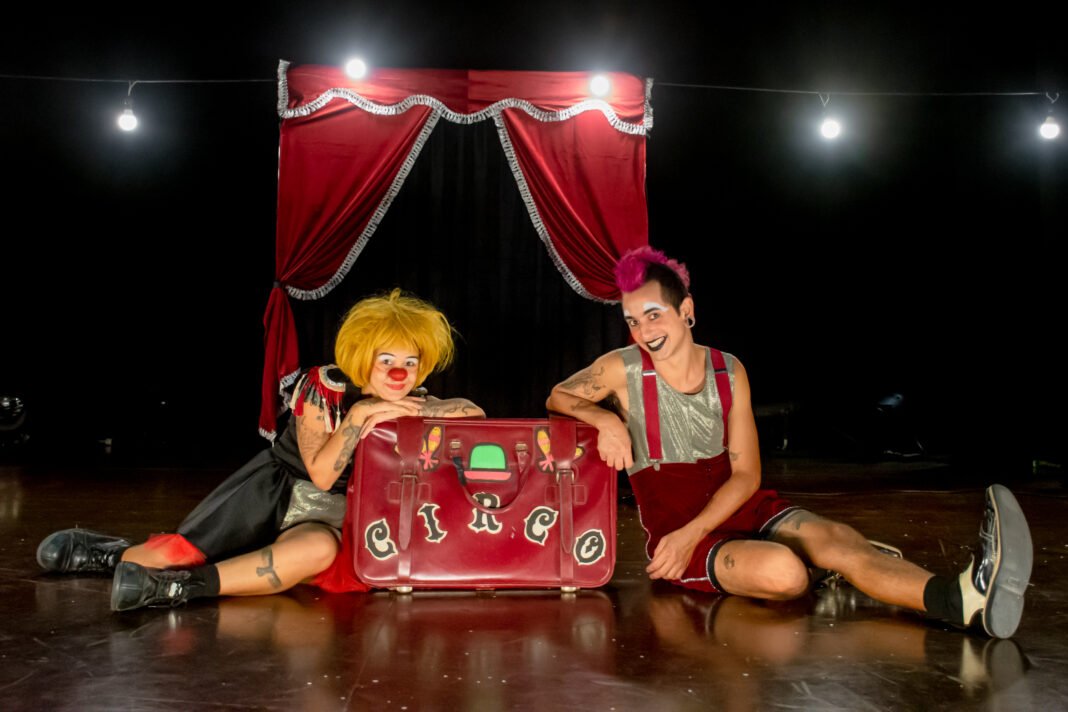 LONA ABERTA_Foto Malu Barletta - Circo Muamba