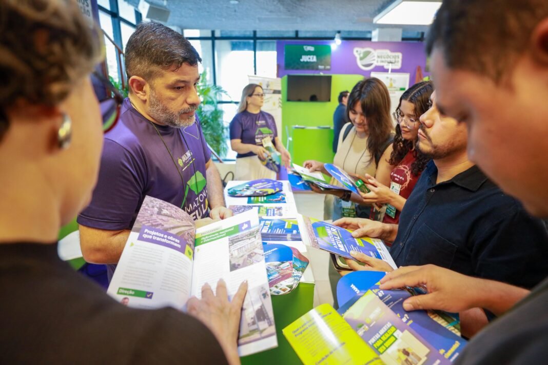 SEDURB_E_UGPE_ NA_IIFEIRA DE NEGOCIOS E INOVACAO DA AFEAM_FOTO_TIAGO_CORREA_ (2)