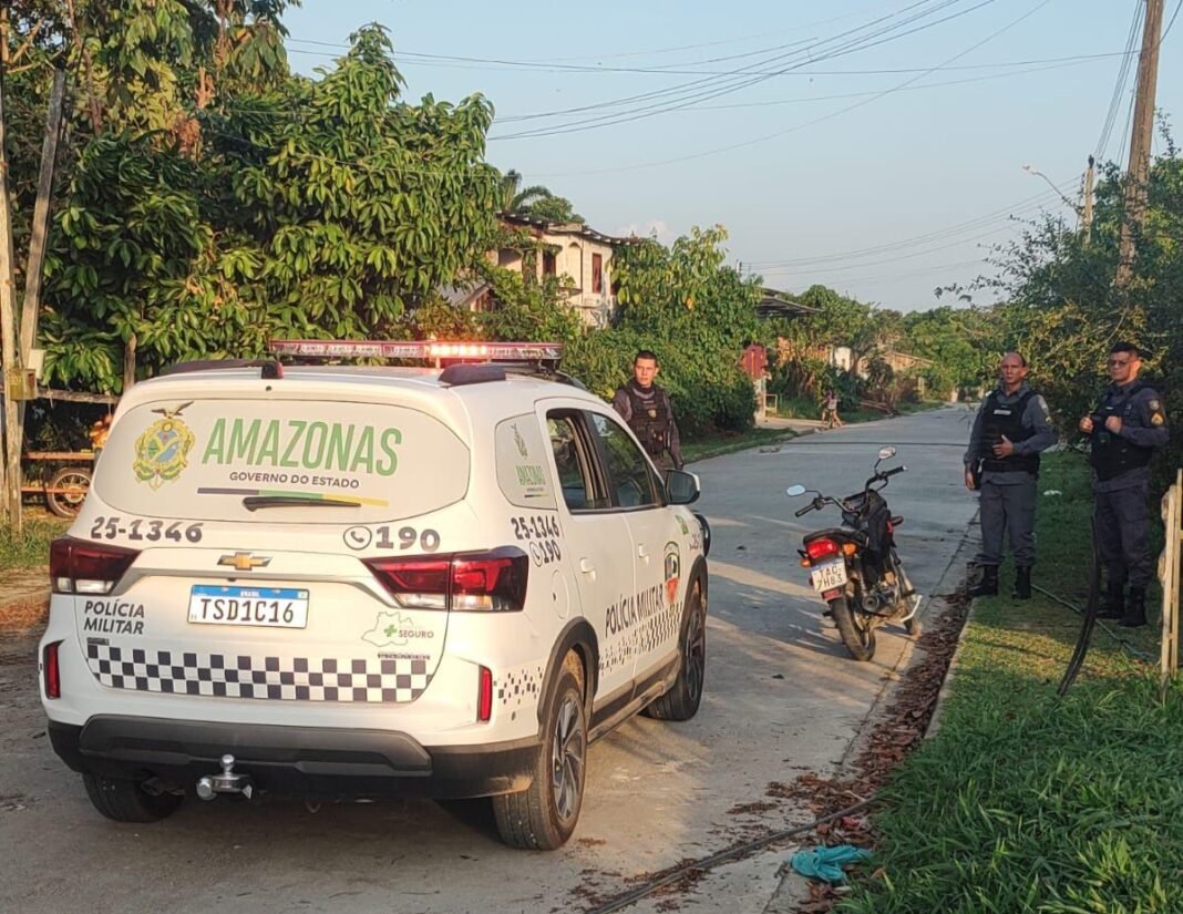 VIATURAS_COM_SISTEMA_PAREDÃO_RECUPERAM_VEÍCULO_COM_RESTRIÇÃO_DE_ROUBO_EM_MANACAPURU_E_CODAJÁS_FOTOS_DIVULGAÇÃO_SSP-AM