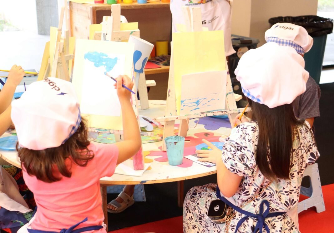 CIGÁS_Mini-Chefs teve atividade de pintura_Crédito da foto_Divulgação Cigás