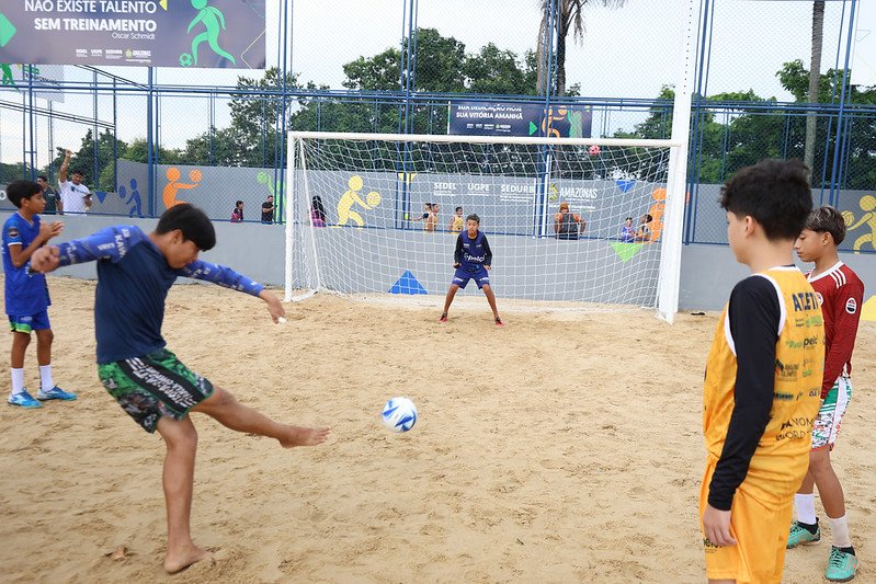 Secom_Governo do Amazonas entrega novo espaço esportivo e fortalece ações de inclusão e lazer na zona oeste_Foto Arthur Castro_Secom