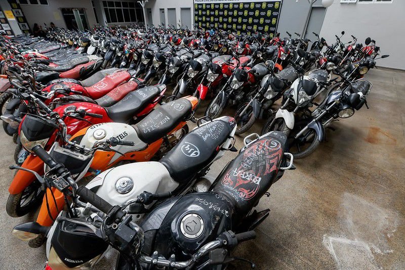 Governo do Amazonas realiza devolução de mais de 100 motocicletas roubadas e furtadas 1_Foto_Alex Pazuello Secom