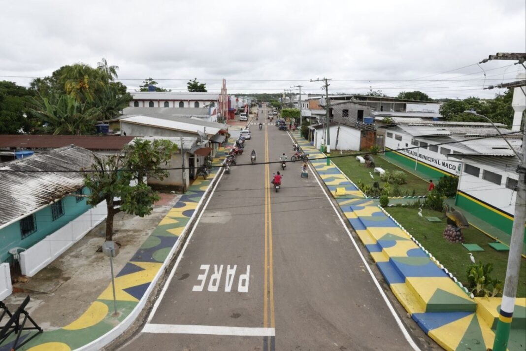 Asfalta Amazonas Governador Wilson Lima entrega primeira etapa das obras em Tapauá 5_foto Alex Pazuello Secom