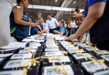 Wilson Lima entrega 2 mil óculos e reforça atendimento oftalmológico no Amazonas