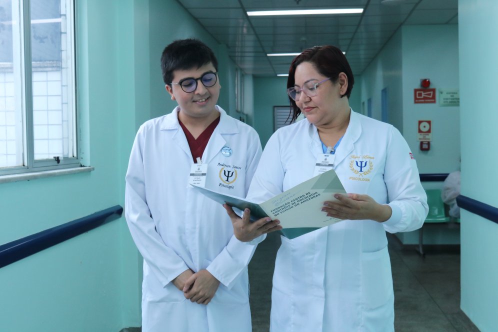 FCecon acadêmicos Anderson e Joyci FOTO Laís Pompeu