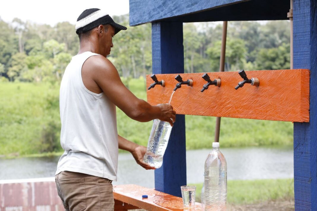 Governador Wilson Lima entrega nova unidade do Água Boa em comunidade ribeirinha de Manacapuru 7_foto Antonio Lima Secom