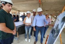 Wilson Lima vistoria avanço das obras do Residencial Petrópolis