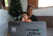 Wilson Lima entrega mil novos cartões do Auxílio Estadual Permanente em Coari