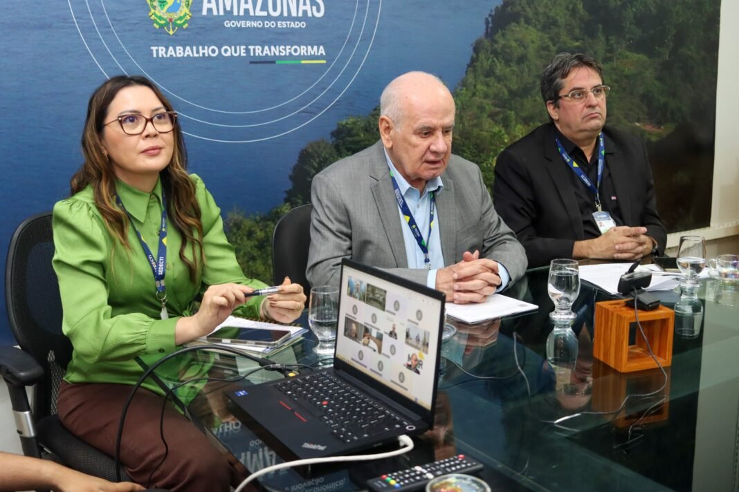 Sedecti_ReuniãodoCAS_Serafim Correa-secretáriosexecutivos-tayana rubim e Gustavo igrejasFotoBrunoLeao (1)