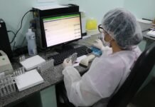 Balanço 2025: Laboratório de Análises Clínicas da FCecon realiza mais de 794 mil exames