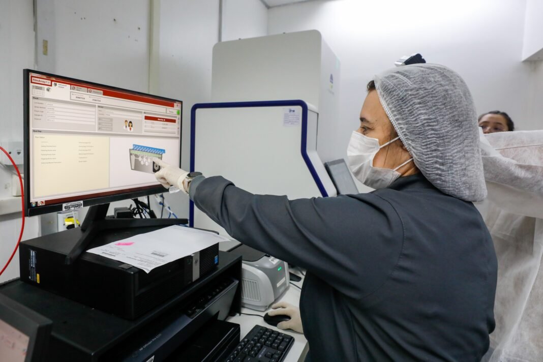 Novo equipamento Hemoam laboratorio bacteriologia (3)