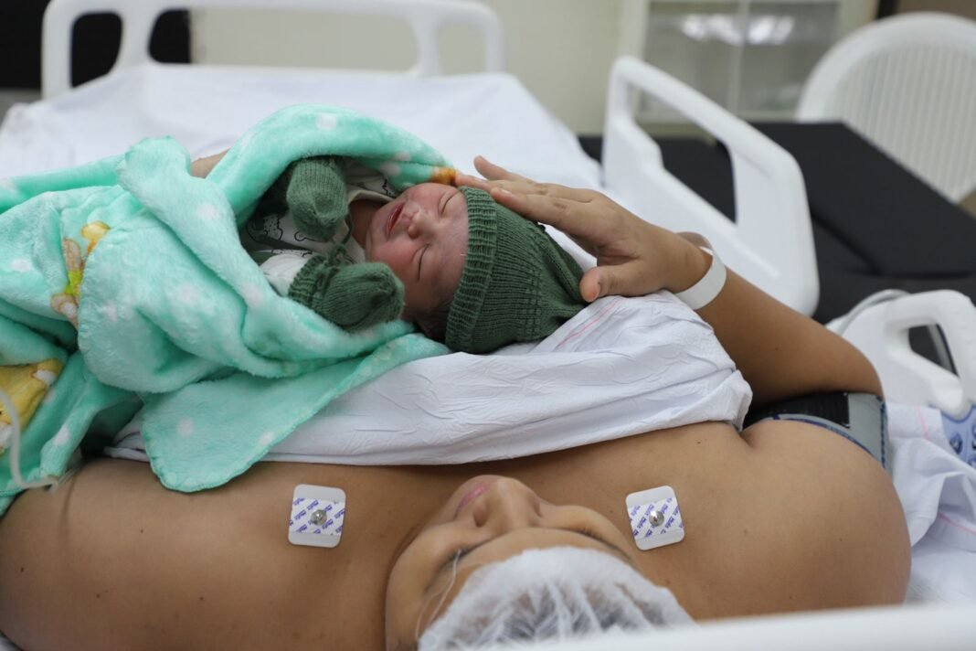 SES-AM_Nascimento do primeiro bebê do ano - Instituto da Mulher Dona Lindu - Fotos Carlos Gonçalves e Jaddy Nascimento (5)