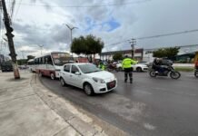 Operação da Prefeitura de Manaus aborda 33 veículos na zona Norte da capital