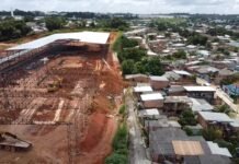 Defensoria Pública visita área atingida por deslizamento de terra que afetou sete casas em comunidade do Tarumã