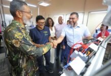 Gestão Wilson Lima supera 1,2 milhão de vagas em cursos de qualificação e amplia mão de obra para indústria e serviços