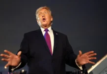 EUA suspendem ataques a usinas; Irã diz que Trump recuou após ameaças