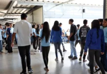 Pé-de-Meia: MEC paga incentivo para nascidos em novembro e dezembro