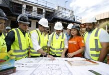 Em vistoria de obras do Residencial Compensa, governador interino Roberto Cidade destaca continuidade dos projetos habitacionais no Amazonas