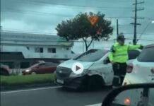 Carro avança sobre canteiro central e na contramão atinge motociclista na Torquato Tapajós