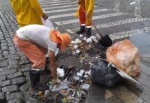 Prefeitura de Manaus intensifica limpeza de caixas coletoras no Centro para reduzir impactos das fortes chuvas