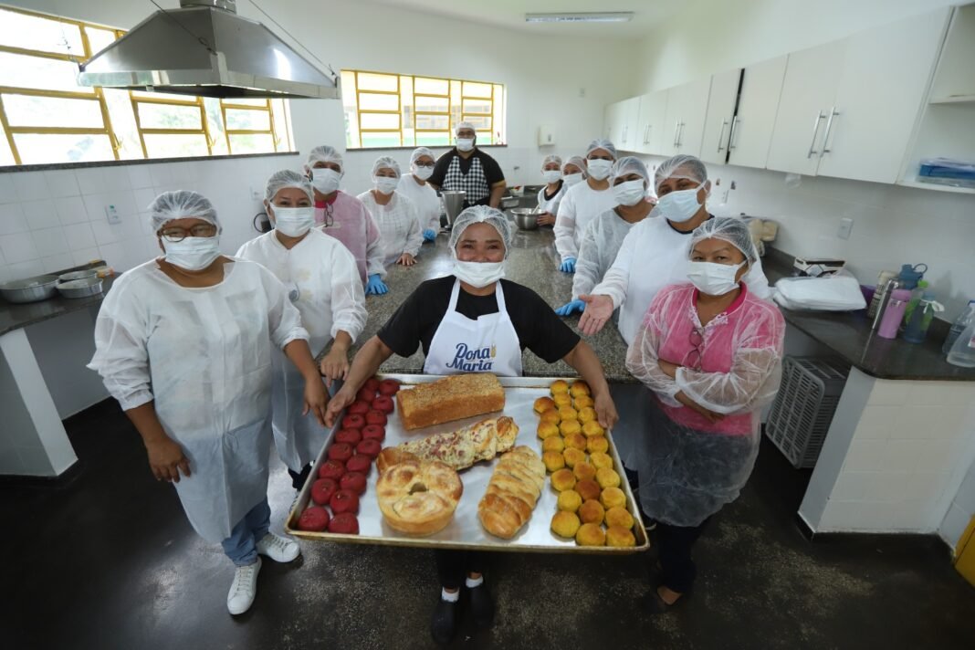 UGPE_BENEFICIÁRIOS DO PROSAMIN+ PARTICIPAM DO CURSO DE PADARIA ARTESANAL_FOTO_PAULA PESSOA_UGPE_5
