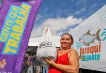 Prefeitura de Manaus distribui 50 mil jaraquis à população dos bairros Santa Etelvina e Lago Azul