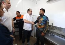 Governador Roberto Cidade entrega novo Pit Stop Motociclista Legal na zona norte de Manaus