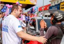 Roberto Cidade dialoga com comerciantes e reforça propostas durante corpo a corpo na zona Leste