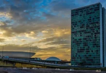 Oposição obstrui votação e PEC que acaba com escala 6×1 fica para depois no Senado