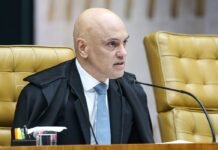 Moraes determina emissão de mandado de prisão contra Eduardo Bolsonaro