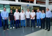 Prefeito Renato Junior e senador Eduardo Braga recebem ministros e governo federal amplia para 16 as aeronaves de combate às queimadas