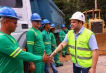 No Dia do Servidor Público, governador Roberto Cidade antecipa pagamento de salários e anuncia datas do 13º Agência Amazonas