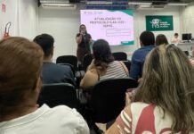 Profissionais da capital e do interior discutem atualização de protocolos em serviços de saúde do Amazonas Agência Amazonas