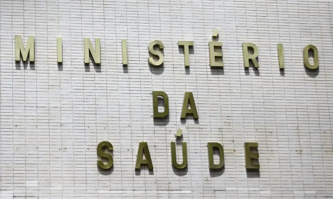 Governo monitora saúde de amazonenses em locais afetados por queimadas Brasília (DF), 10/04/2023 - Fachada do ministério da Saúde.