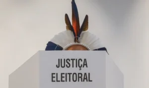 São Paulo (SP) 24/09/2026 - O Tribunal Regional Eleitoral de São Paulo (TRE-SP) , durante demonstração para a imprensa do fluxo de votação das Eleições 2026. Além de uma apresentação sobre o chamado “derrame de santinhos” e o novo provimento da Corregedoria do Tribunal que disciplina a fiscalização e a repressão desse crime eleitoral. O evento realizado na sede do TRE-SP. Urna Eletrônica . Foto: Paulo Pinto/Agência Brasil
