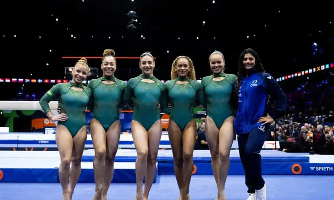 Brasil fica em 5º lugar na final por equipes do Mundial de Ginástica seleção brasileira feminina termina em 5º lugar na disputa por equipes do Mundial de Ginástica Artística, em 21/10/2026