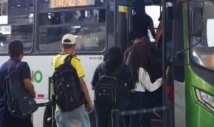 Brasília (DF) 05/08/2026 - Filas de passageiros e ônibus na Rodoviária do Plano Piloto de Brasília. Foto: Fabio Rodrigues-Pozzebom/ Agência Brasil