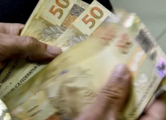 Portaria convoca instituições financeiras para 3ª fase do Desenrola Real Moeda brasileira