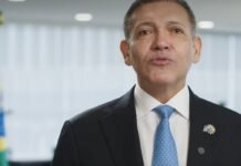 TSE nega acusação de Flávio sobre expulsão de fiscais de sala-cofre Agência Brasil / EBC