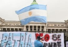 Milei lança plano para demitir 21 mil servidores na Argentina Agência Brasil / EBC