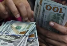Dólar fecha abaixo de R$ 5 e recua 1,58% na semana Agência Brasil / EBC