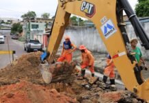 Prefeitura de Manaus atua em cratera no Japiim 2 e recupera rede de drenagem para garantir segurança na via Prefeitura de Manaus
